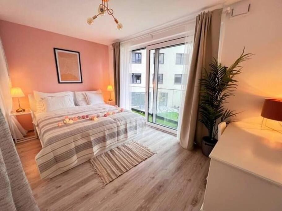 B104 - Liberty Bridge Lovely Home With Free Parking Budapest Eksteriør bilde