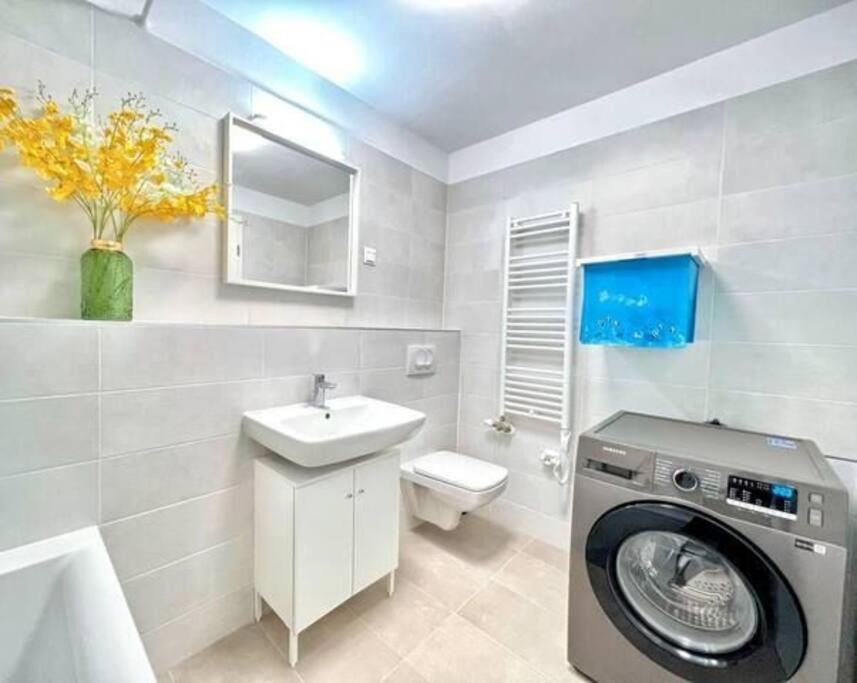 B104 - Liberty Bridge Lovely Home With Free Parking Budapest Eksteriør bilde